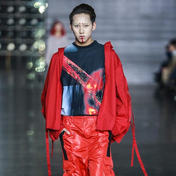 中国ハルビンファッションウィークにてPARADOXランウェイショーを行ないました