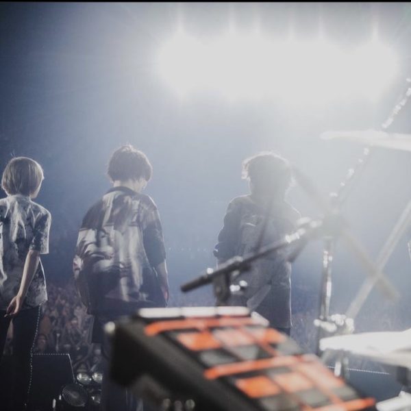 “PRDX PARADOX TOKYO” 衣装提供 “藤原聡様” Official髭男dism『one – man tour 2021-2022』ライブ着用