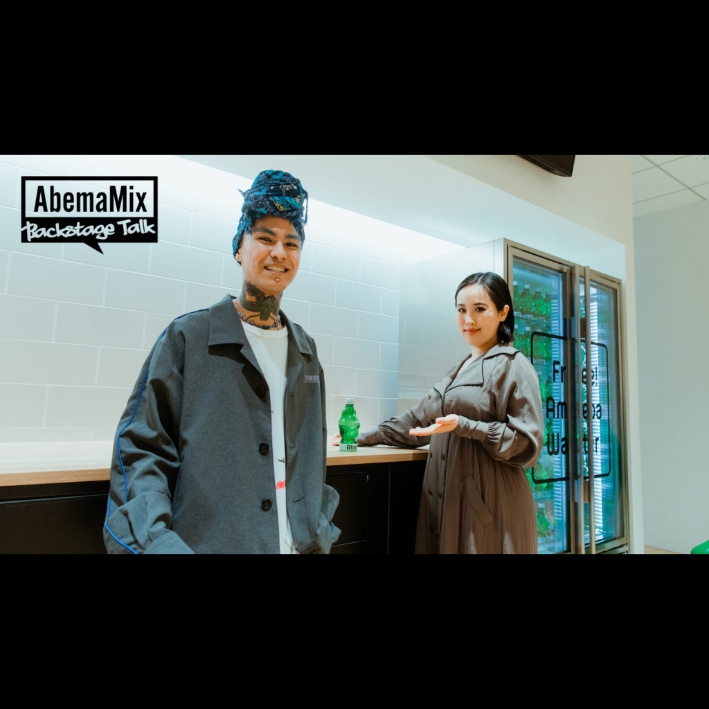 MUZE×GARA2周年記念コートOZworld着用衣装